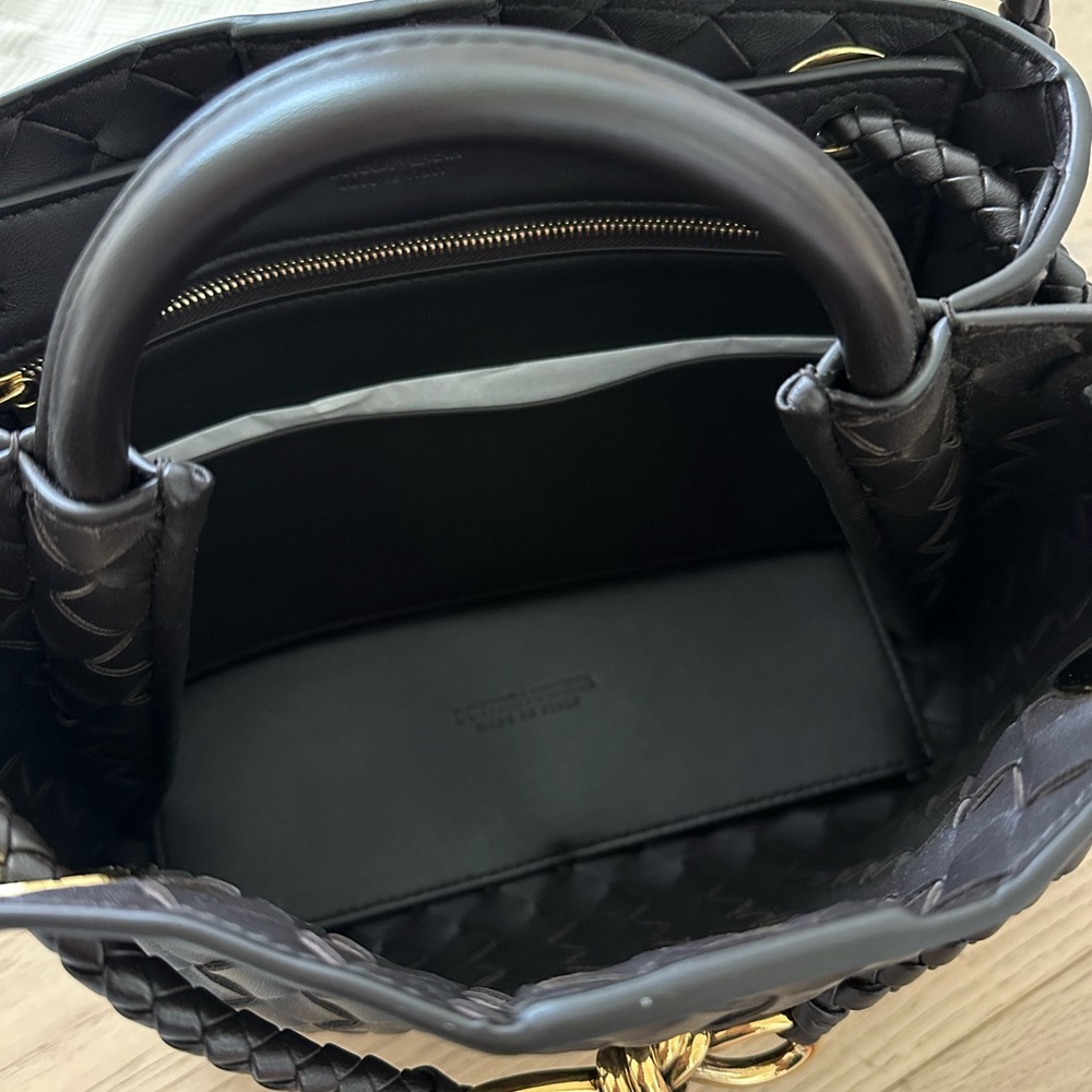 NEW Bottega Veneta Dark Brown Woven Shoulder Bag - Picture 3 of 9